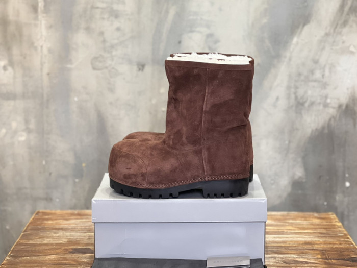 BLCG BOOTS SNEAKERS