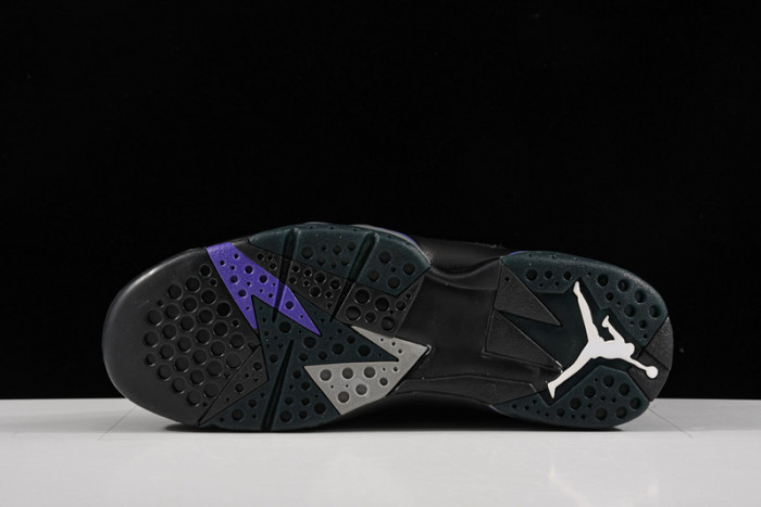 JORDAN 7 RETRO RAY ALLEN BUCKS 304775-053