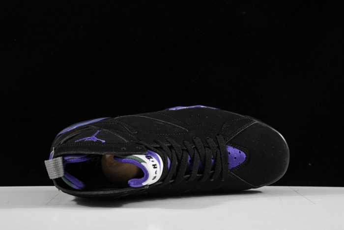 JORDAN 7 RETRO RAY ALLEN BUCKS 304775-053