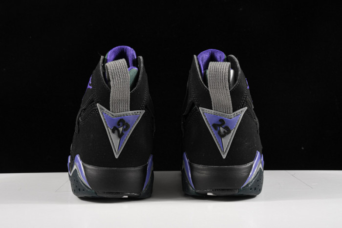 JORDAN 7 RETRO RAY ALLEN BUCKS 304775-053