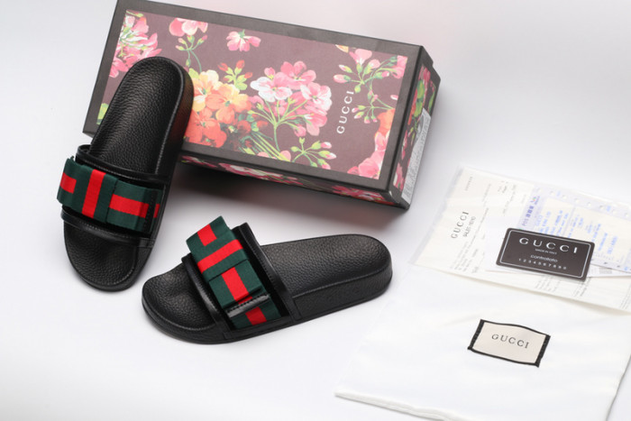 G*u*i SLIDES G087