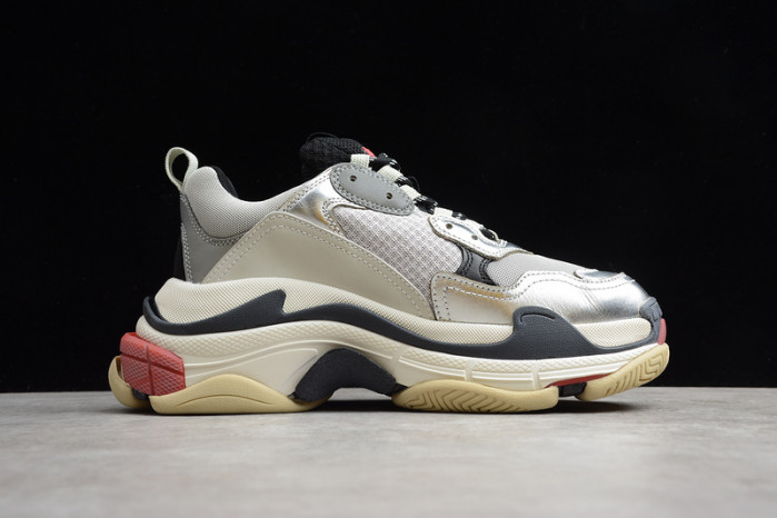 Ba*len*cia*ga triple s w09o5 9027