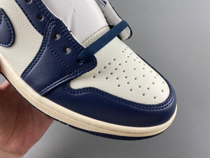 Jordan 1 Low OG Obsidian UNC CZ0790-400