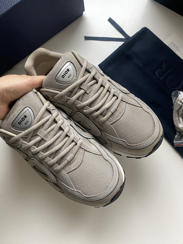 D*0r B30 SNEAKERS D01102