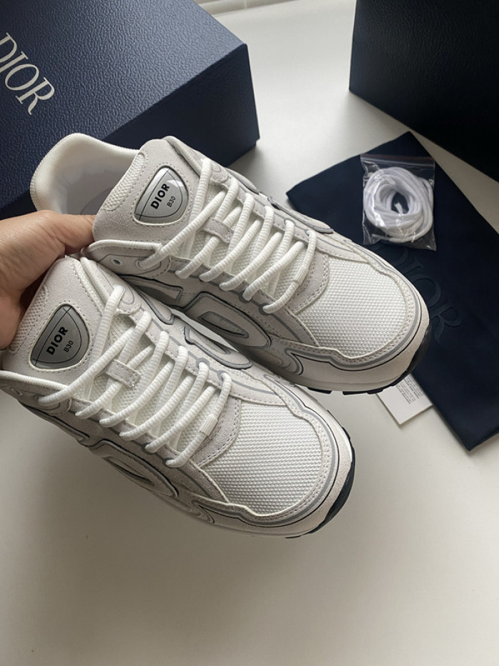 D*0r B30 SNEAKERS D01103