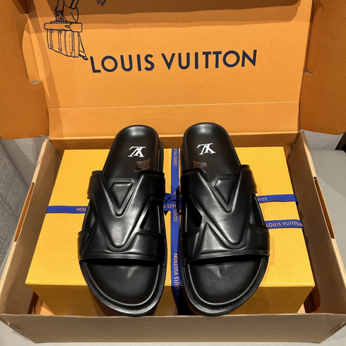 L0VT SANDALS