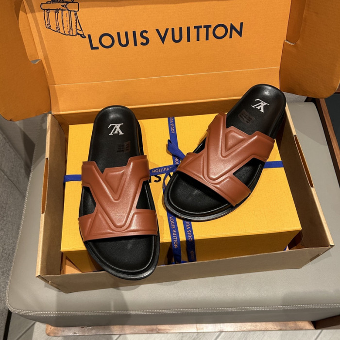 L0VT SANDALS