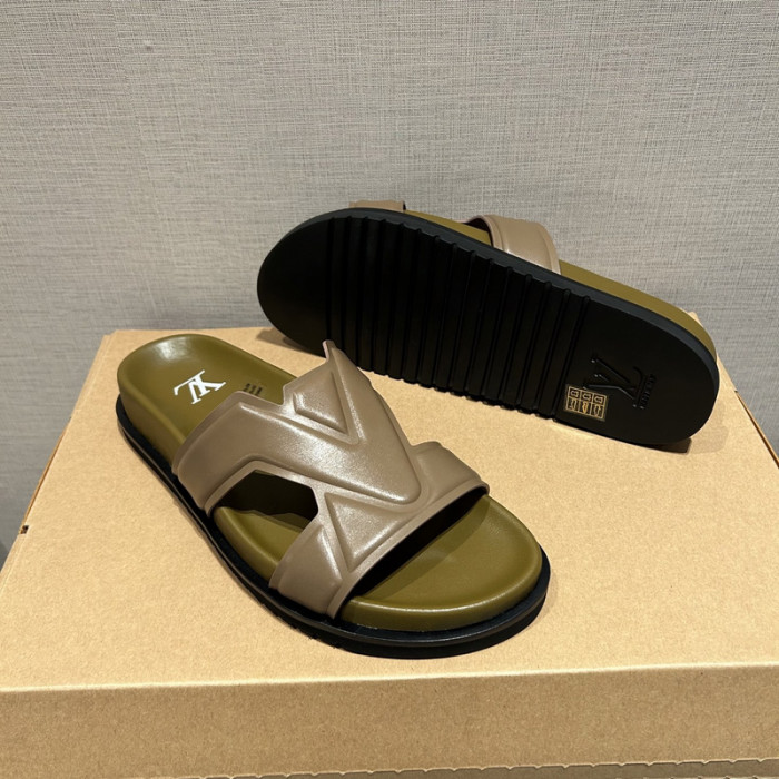L0VT SANDALS