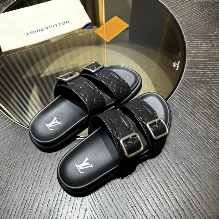 L0VT SANDALS