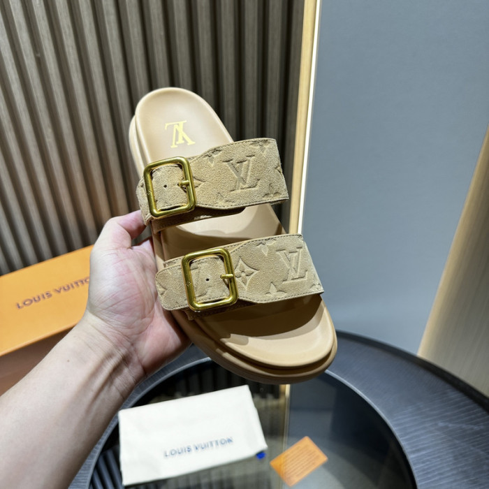 L0VT SANDALS