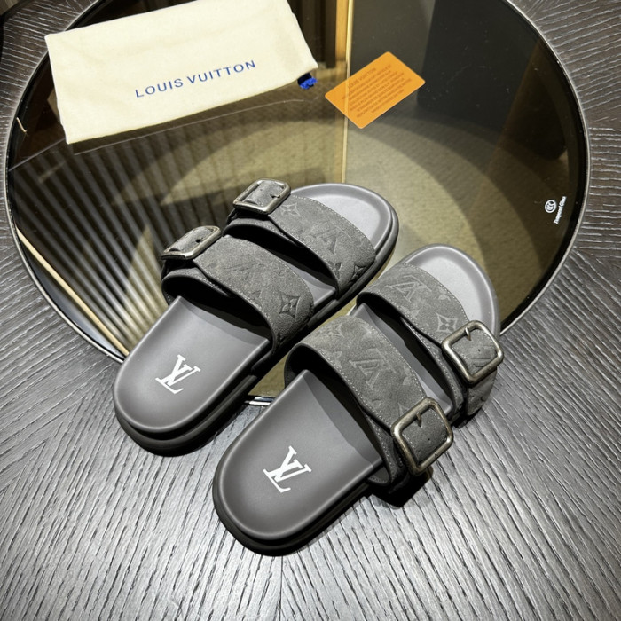 L0VT SANDALS