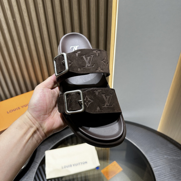 L0VT SANDALS