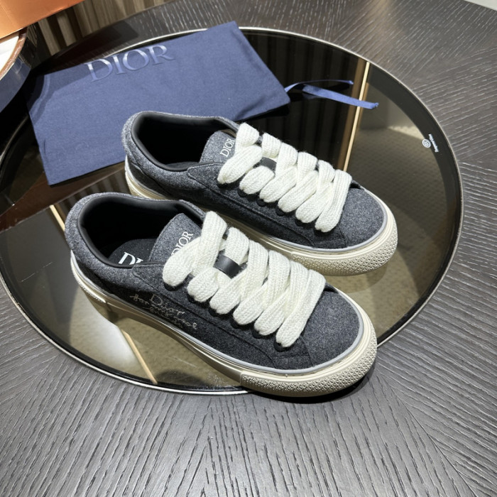 D*0r B33 SNEAKERS D20005