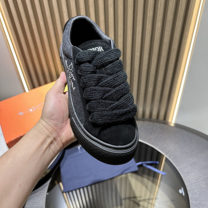 D*0r B33 SNEAKERS D20006