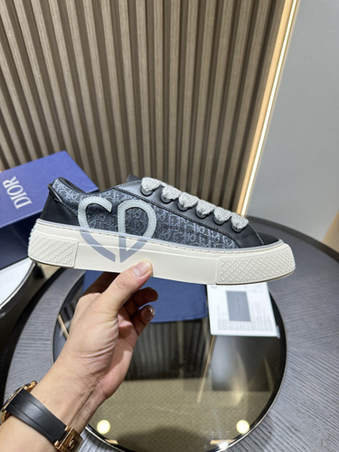 D*0r B33 SNEAKERS D20012