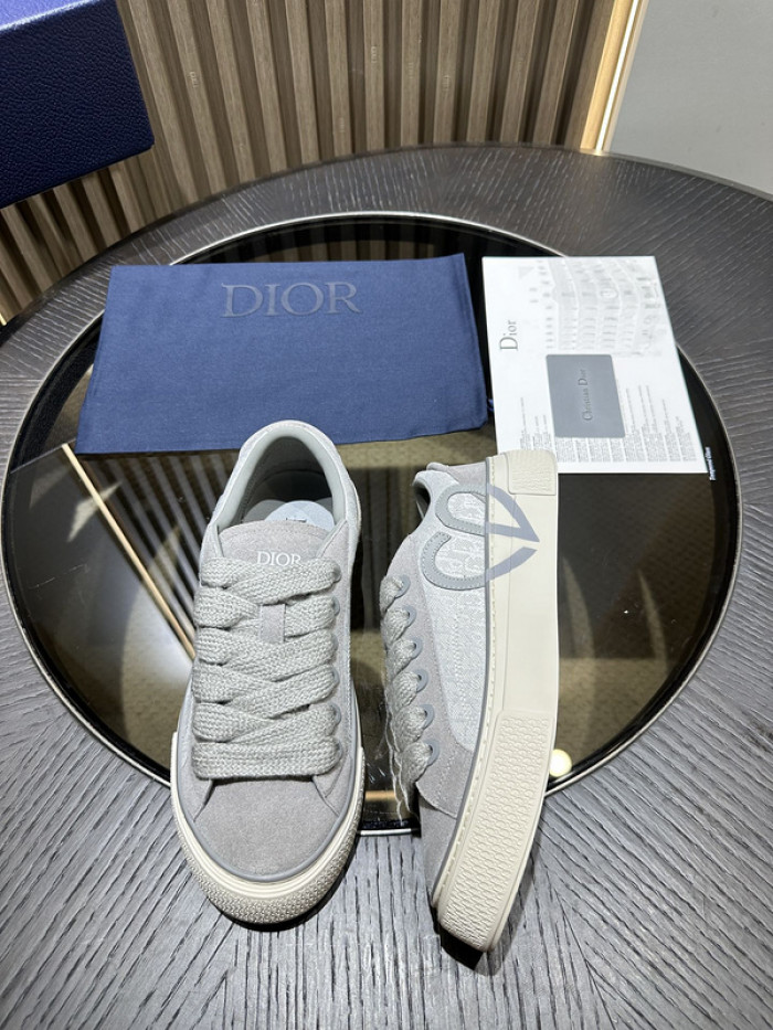 D*0r B33 SNEAKERS D20013