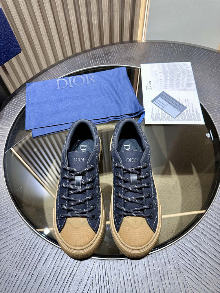 D*0r B33 SNEAKERS D20016