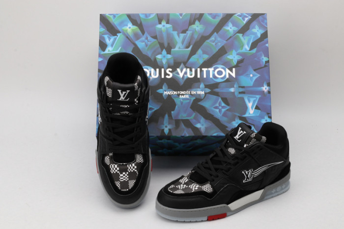 l0vt sneakers