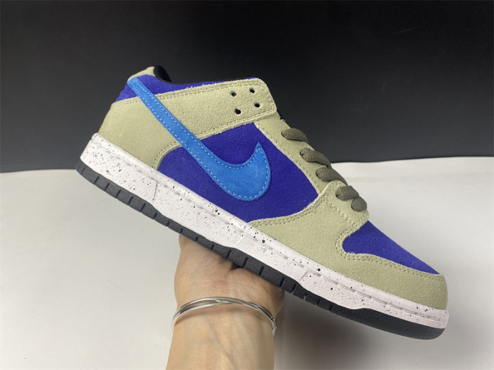 nike dunk low sb acg celadon bq6817-301