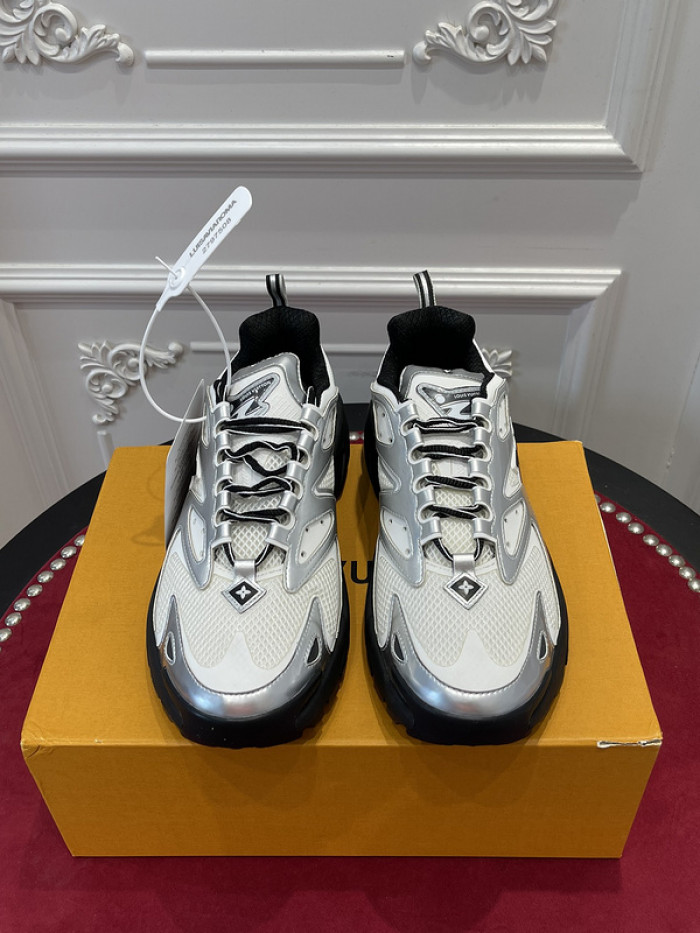 l0vt sneakers