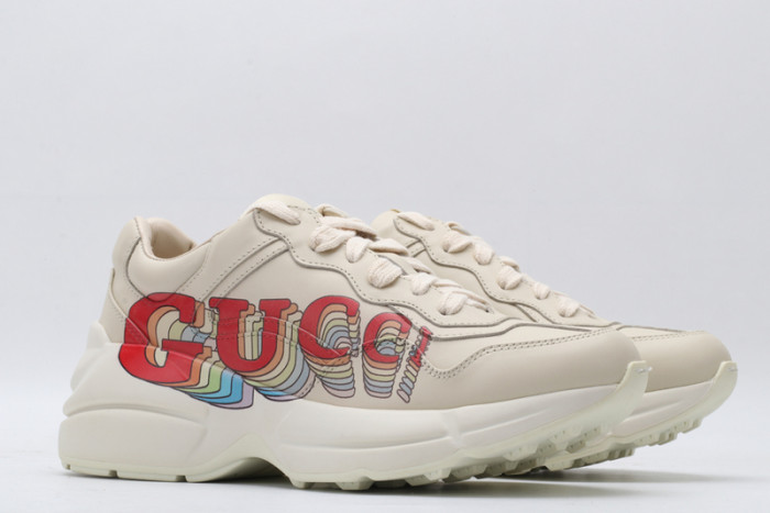 g*u*i ace embroidered low-top sneaker e2290