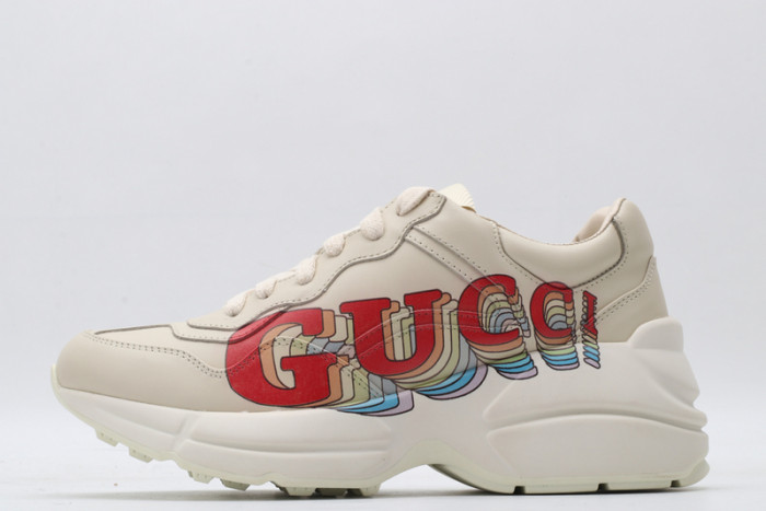 G*u*i ACE EMBROIDERED LOW-TOP SNEAKER E2290