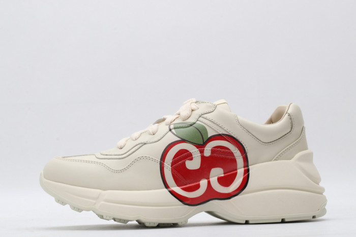 g*u*i ace embroidered low-top sneaker e2289