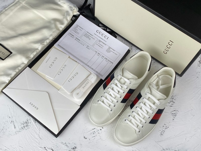 g*u*i ace embroidered low-top sneaker e2275