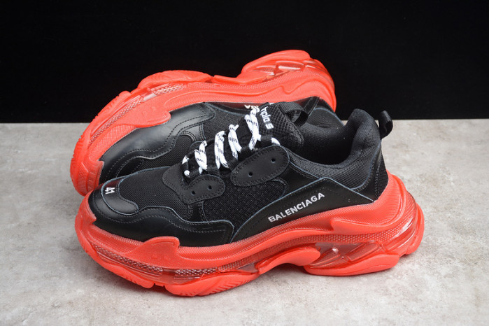 Ba*len*cia*ga Triple S SNEAKER W09O5 7412