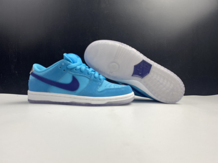 nike dunk&nbsp sb low “blue fury” bq6817-400