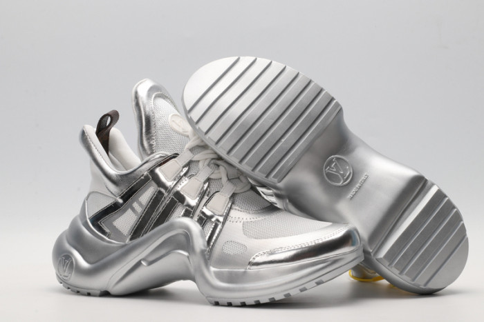 l0vt sneakers