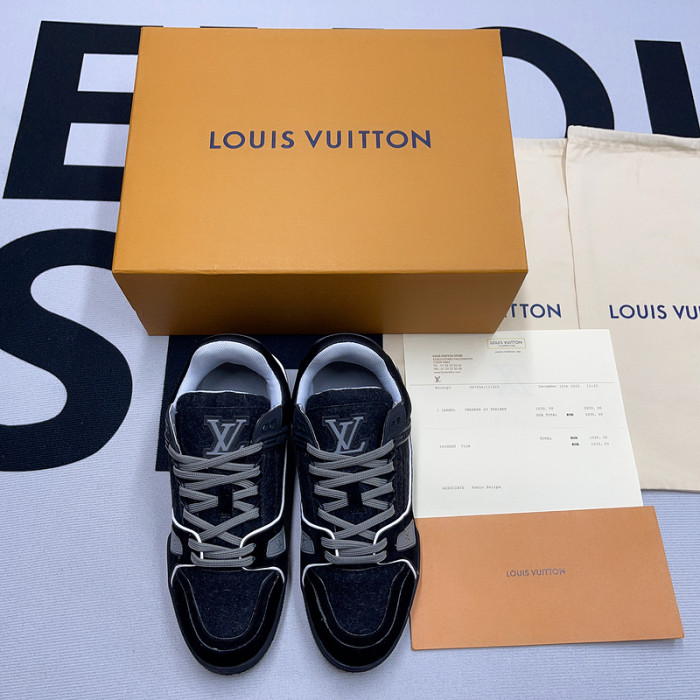 l0vt sneakers