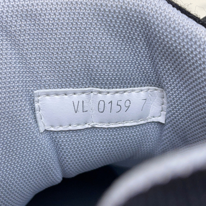 l0vt sneakers
