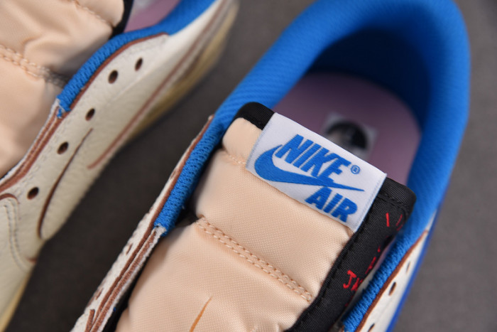 Travis Scott x Fragment x Air Jordan 1 Low OG DM7866-104