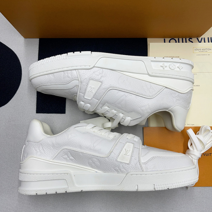 l0vt sneakers
