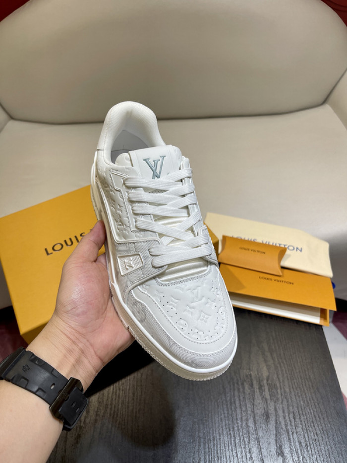 l0vt sneakers