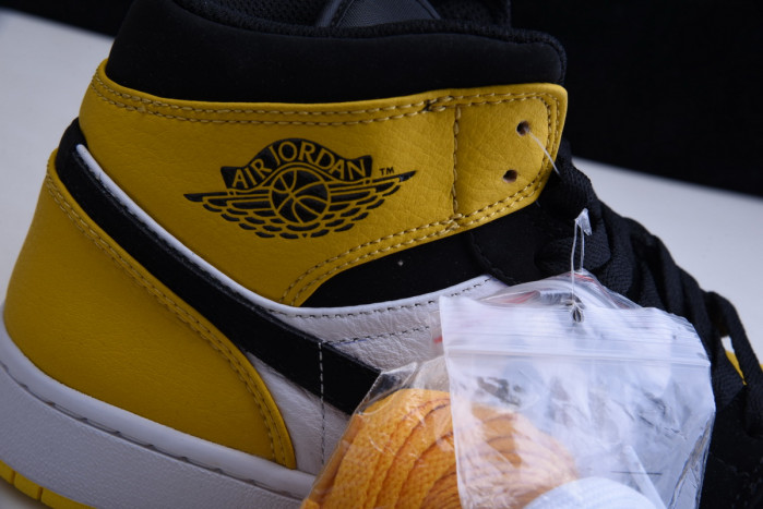 air jordan 1 mid yellow toe black 852542-071