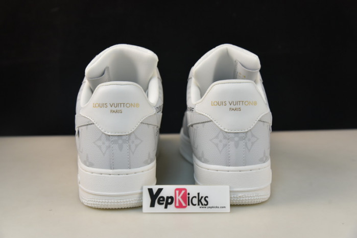 l0vt sneakers