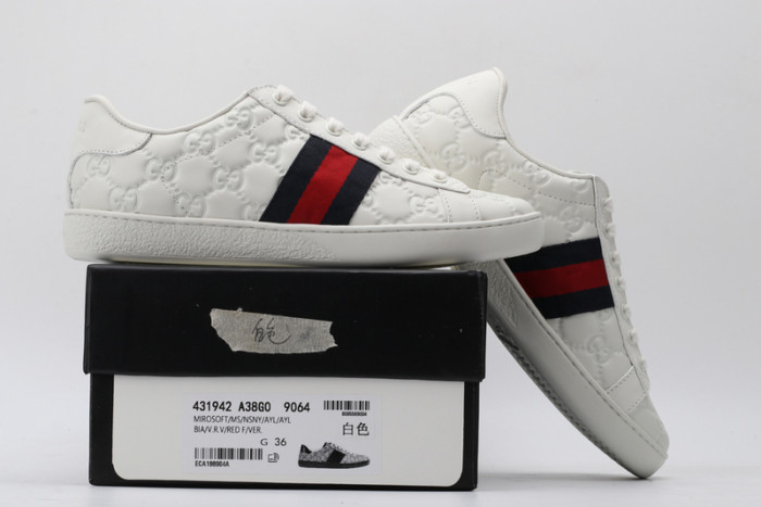 g*u*i ace embroidered low-top sneaker e2326