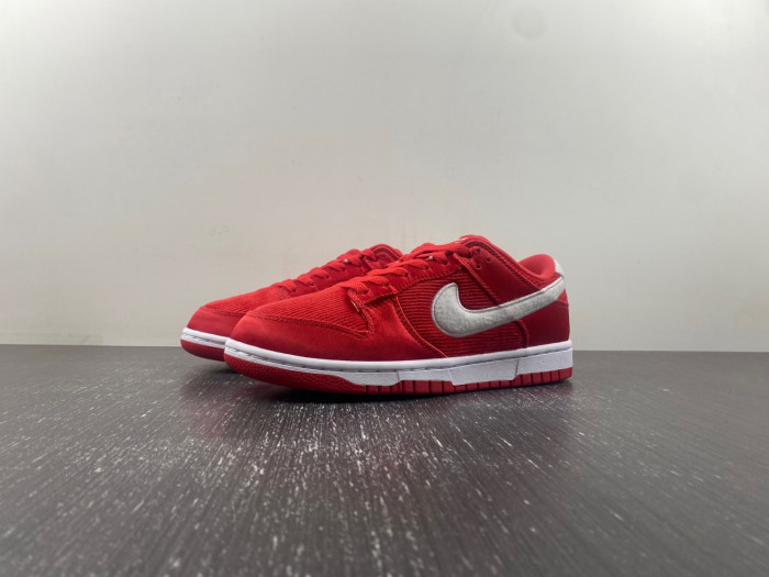 nike dunk low gs “valentine''s day” fz3548-612