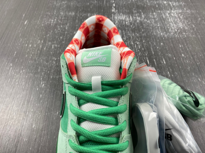 nike sb dunk low green lobster bv1310-303