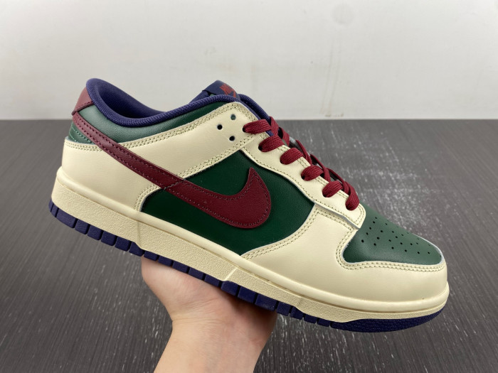 nike dunk low “from nike, to you” fv8106-361