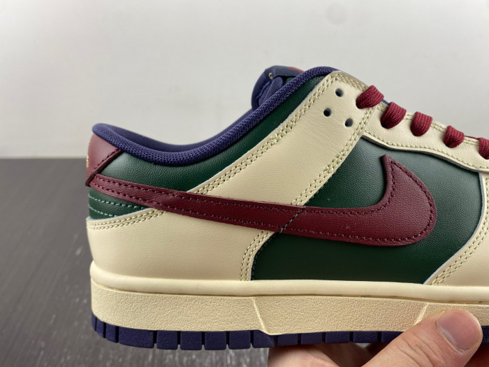 nike dunk low “from nike, to you” fv8106-361