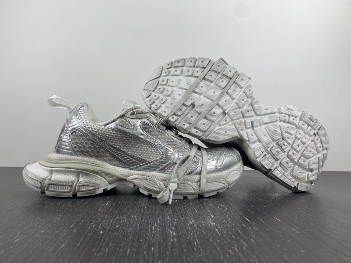 Ba*len*cia*ga 3XL SNEAKER W3XL2 0101