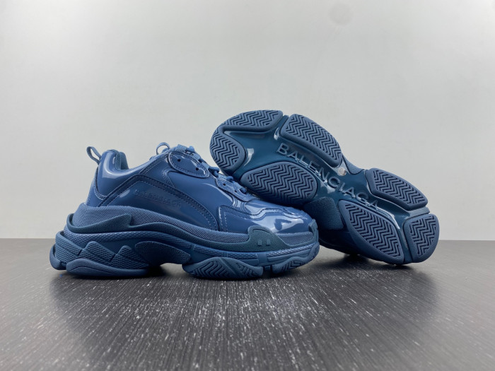 Ba*len*cia*ga Triple S SNEAKER W2PAA 4000
