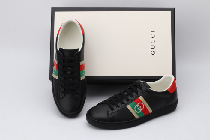 g*u*i ace embroidered low-top sneaker e2322