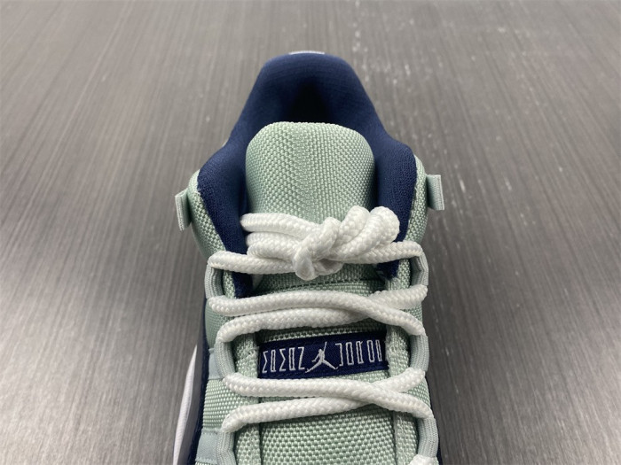air jordan 11 retro low georgetown 528895-007