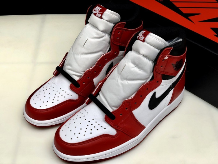 air jordan 1 retro high og chicago 555088-101