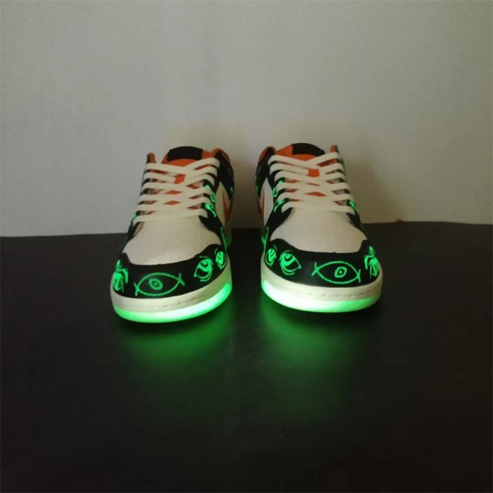 nike dunk low prm halloween dd3357-100
