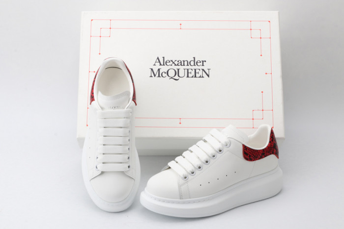 Ale*d*r M*Q*en E2718